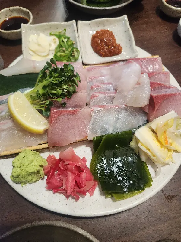 돌산 모듬회 클로즈업