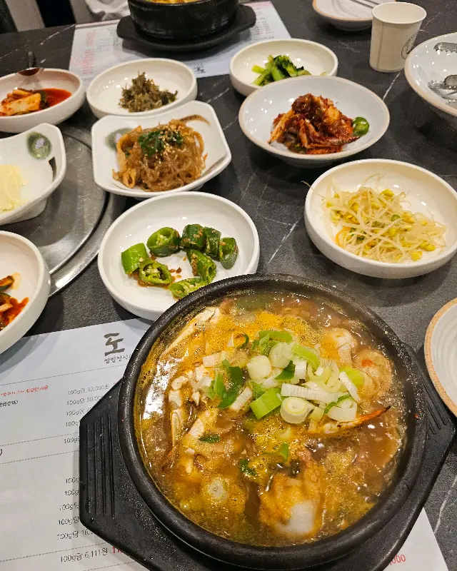 아늑하고 편안한 분위기의 룸