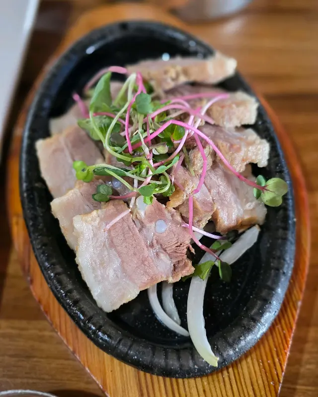 윤기가 흐르는 보쌈