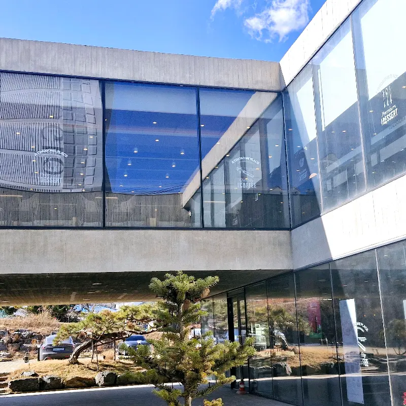 투썸플레이스 신흥리점 외관