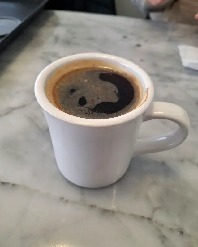 따뜻한 아메리카노