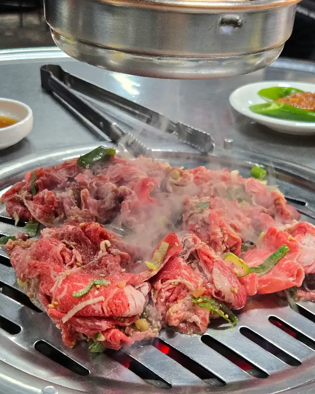 지글지글 익어가는 고기