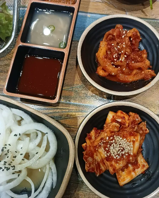 다양한 곁들임 메뉴