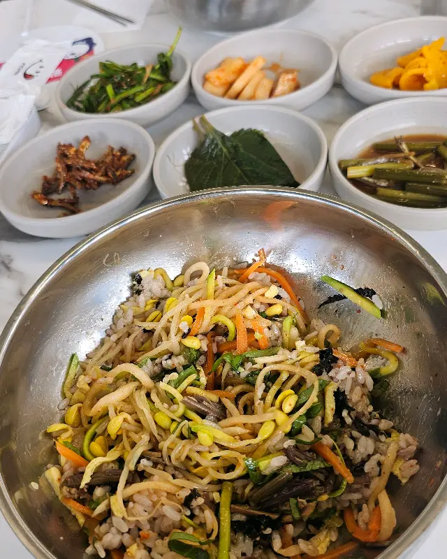 다양한 밑반찬
