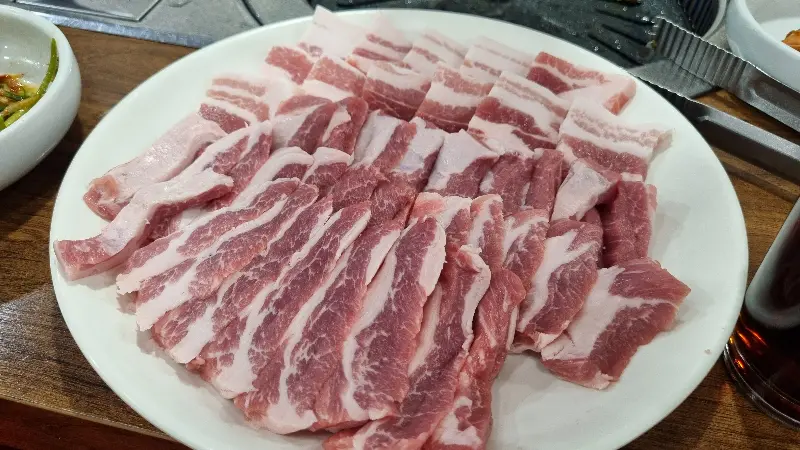 또 다른 각도에서 바라본 삼겹살