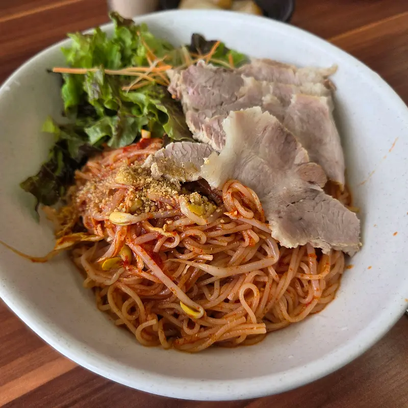 혼그릇제주 비빔국수