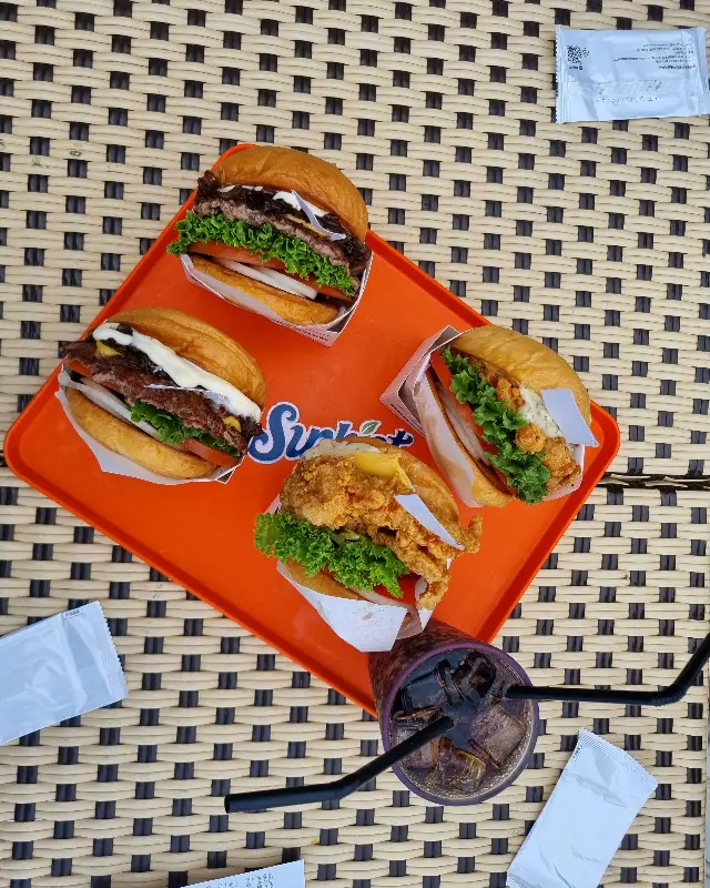 다양한 버거 메뉴