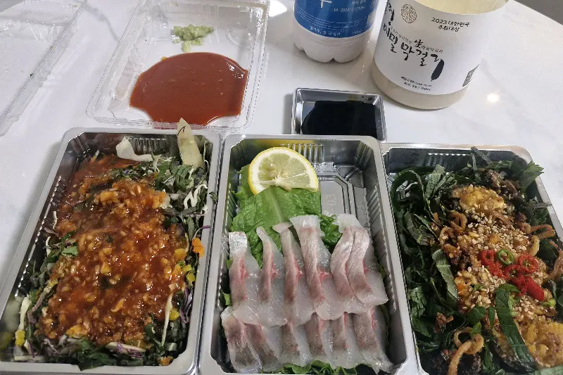 다양한 곁들임 메뉴