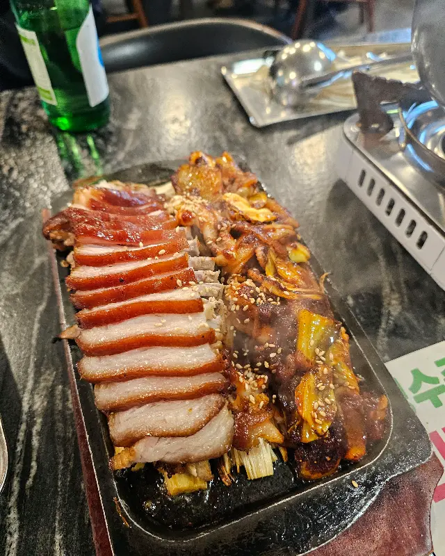 족발, 보쌈, 쭈꾸미 한 상 차림