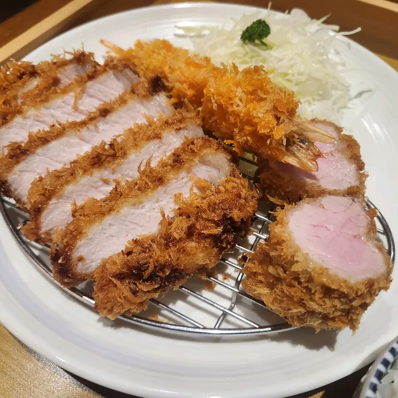 모듬카츠의 아름다운 자태