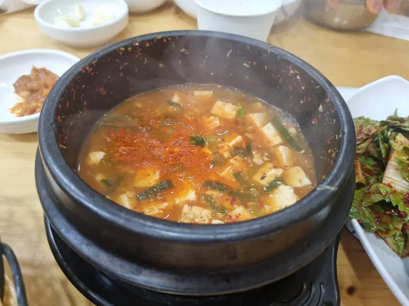 깊고 시원한 된장찌개