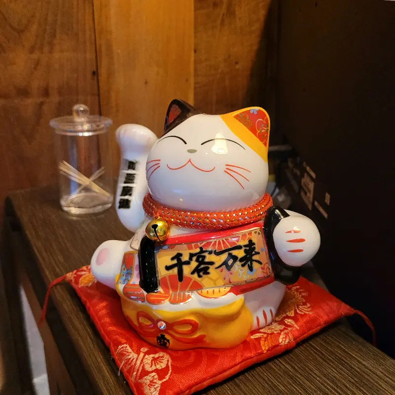 마네키네코 인형