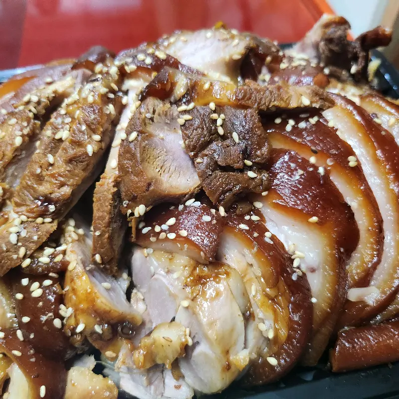 윤기 좔좔 흐르는 족발 클로즈업 샷!