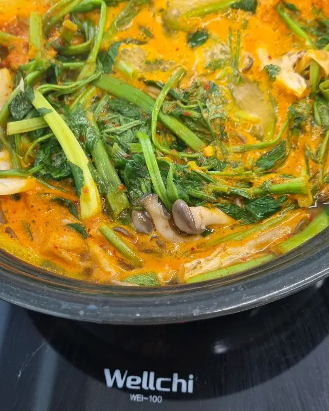 미나리 샤브샤브