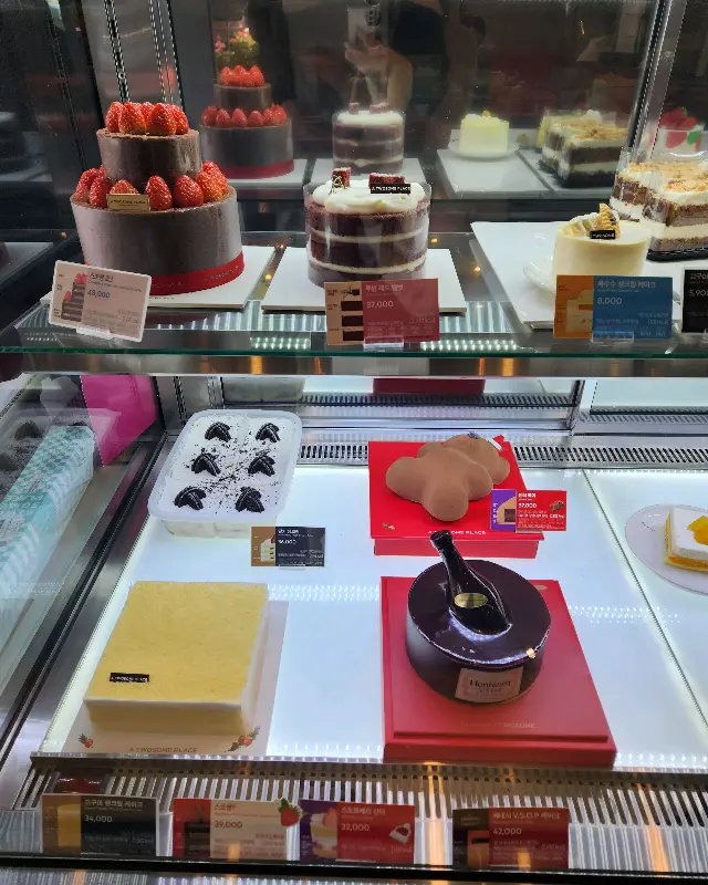 다양한 종류의 케이크