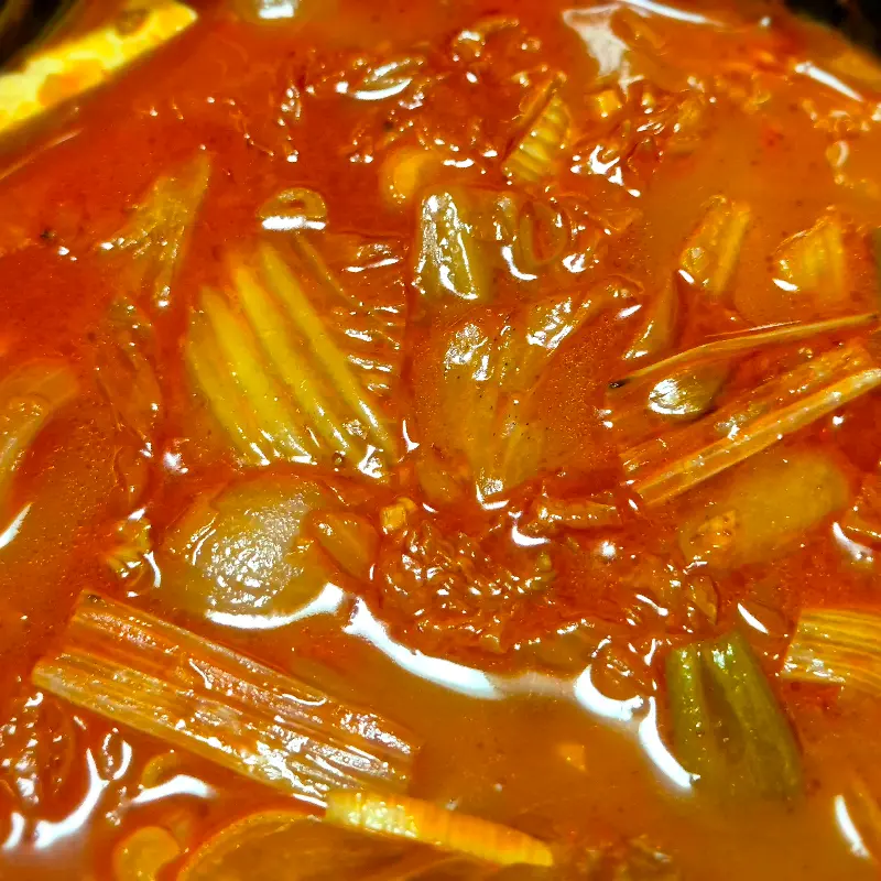 매콤 칼칼한 김치찌개
