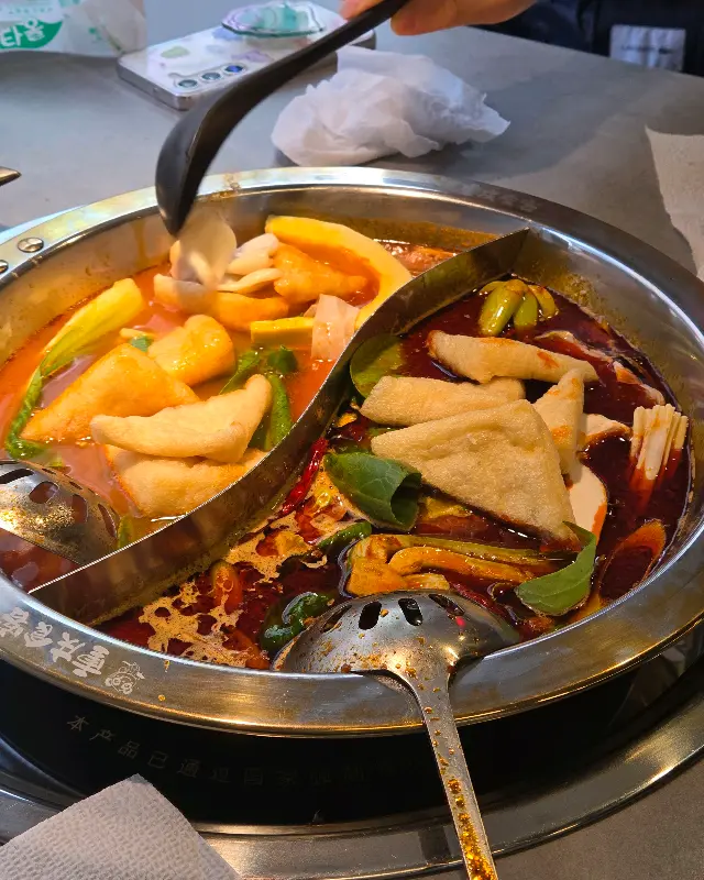 푸짐한 훠궈 한 상