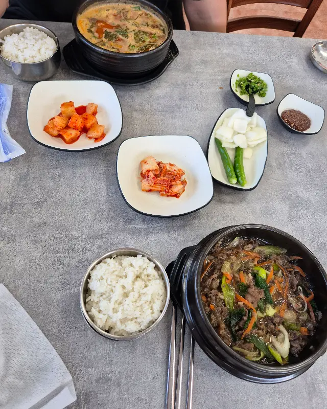 뚝배기 불고기 한상차림