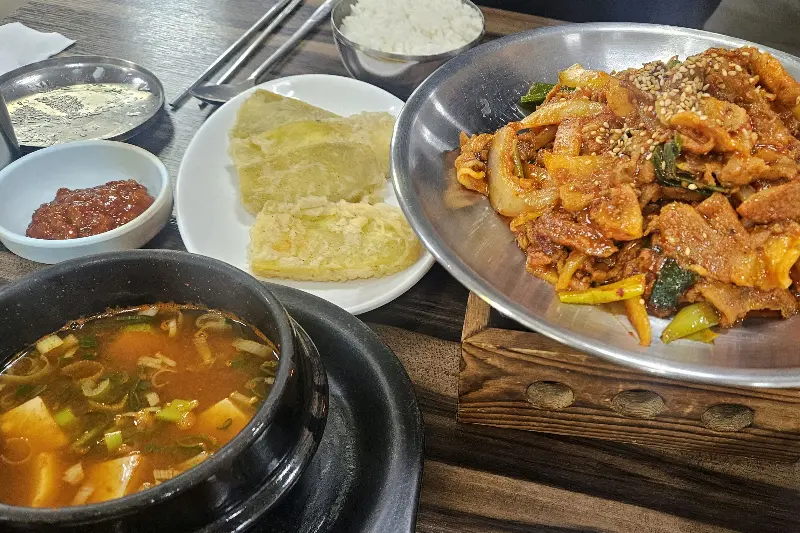 푸짐한 한 상 차림