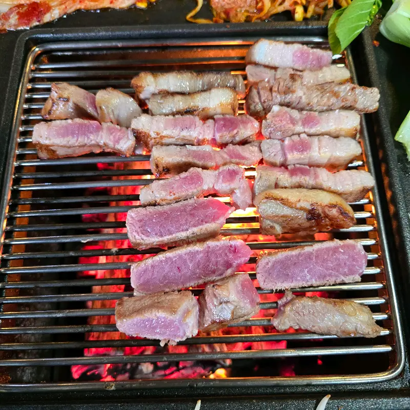 참나무 장작 직화구이 한 상 차림