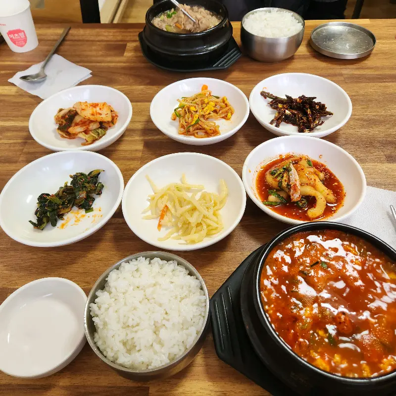 푸짐한 한 상 차림