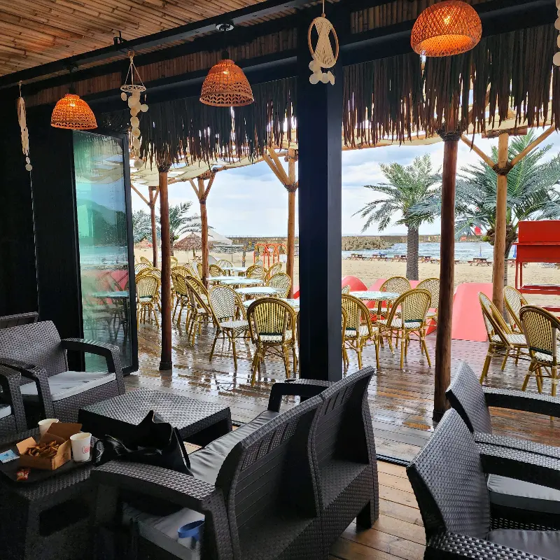 메타비치 내부 좌석