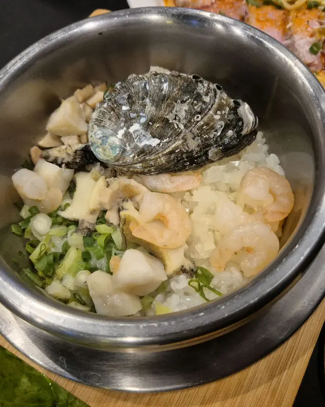 도미 크림 솥밥의 아름다운 자태