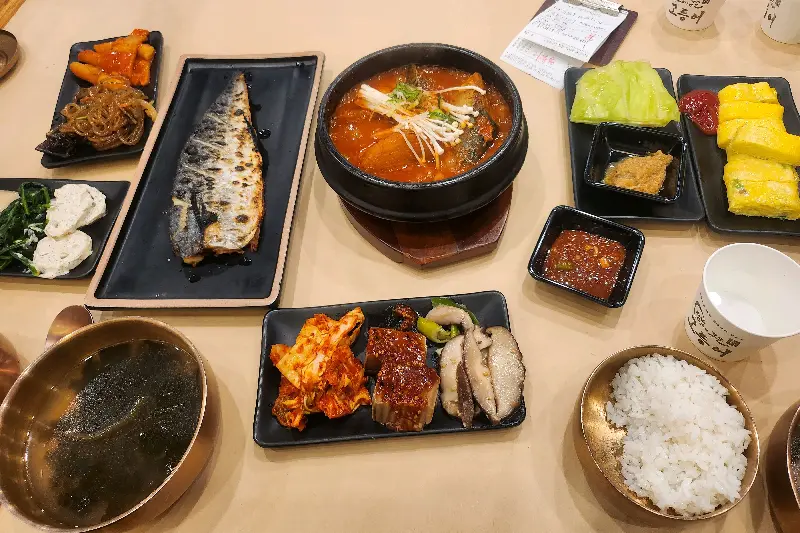 푸짐한 한 상 차림