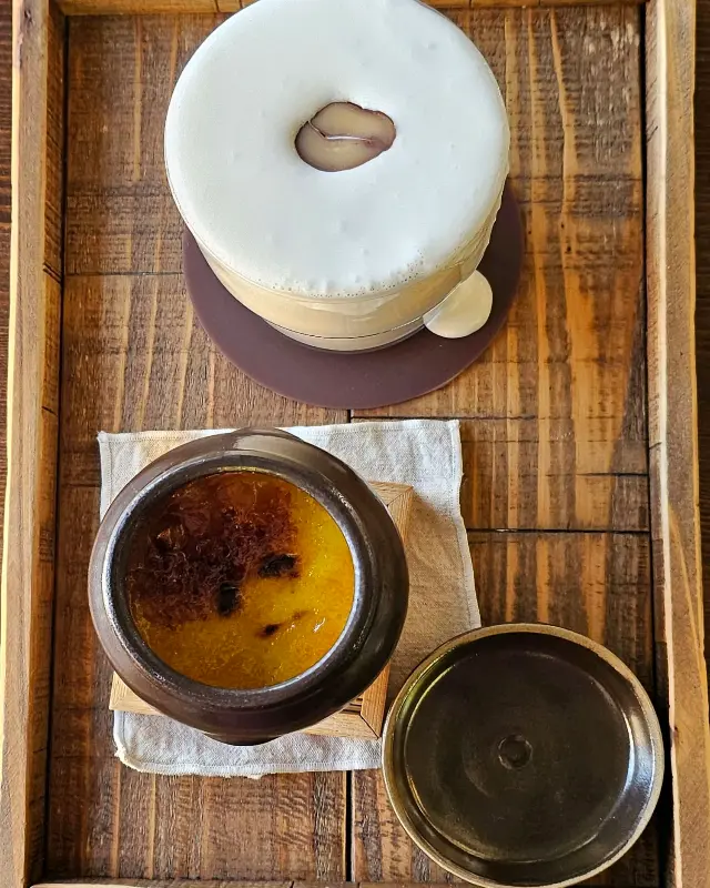 밤 크림 브륄레와 밤라떼