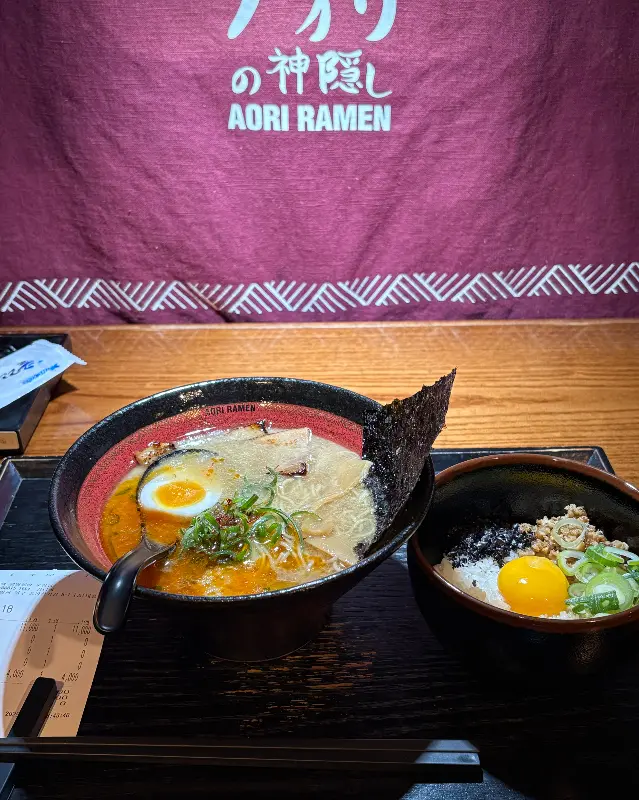 아오리라멘과 간장계란밥