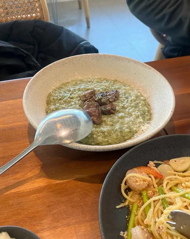 비스트로 오마주 외관