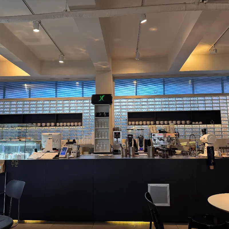 카페 내부 모습