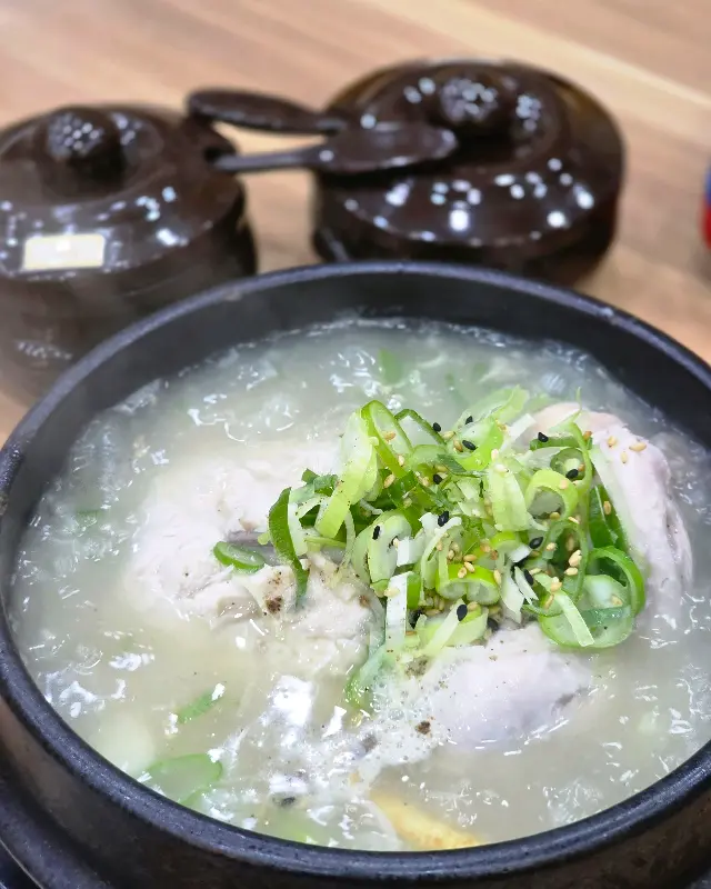 삼계탕 클로즈업 사진
