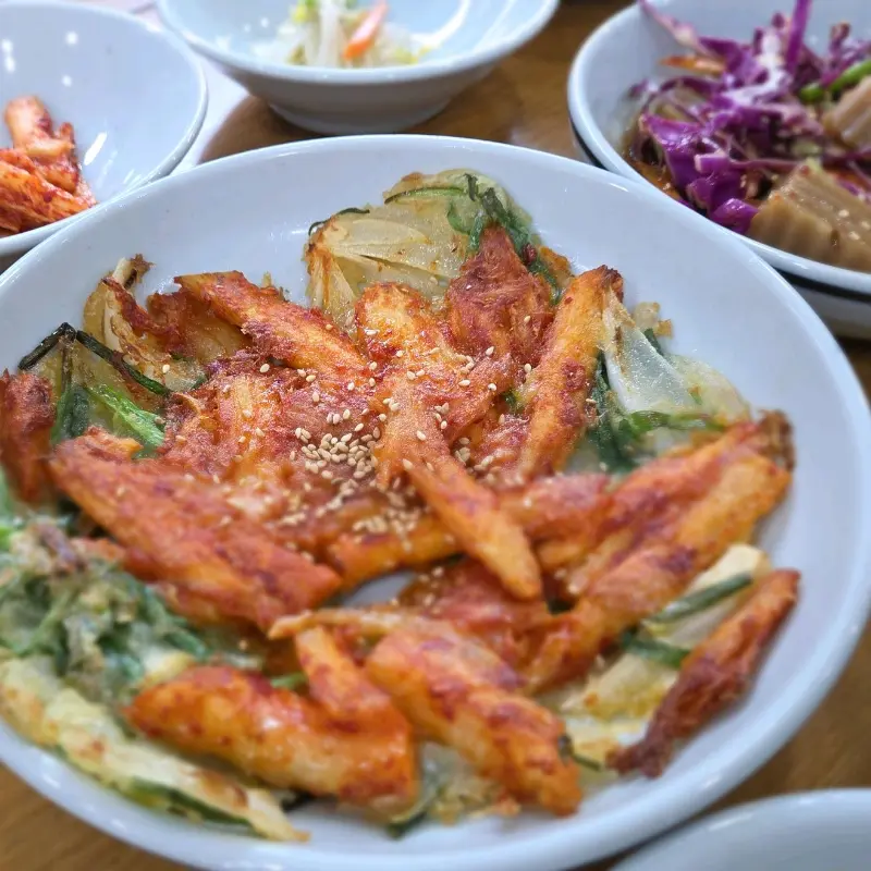 더덕이 듬뿍 들어간 더덕파전