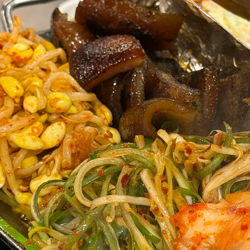 윤기가 자르르 흐르는 껍데기