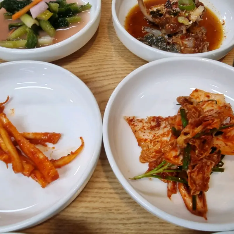 다채로운 밑반찬