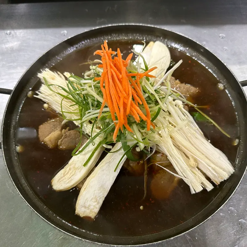 버섯과 야채가 듬뿍 들어간 불고기