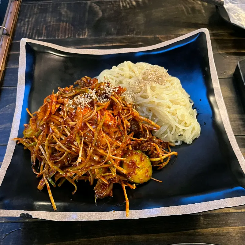 새콤달콤한 골뱅이 소면