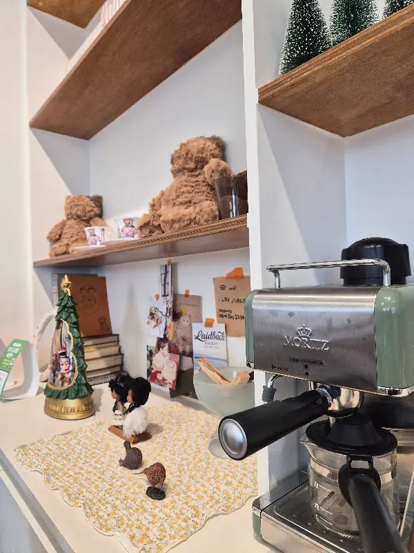 카페 내부 인테리어