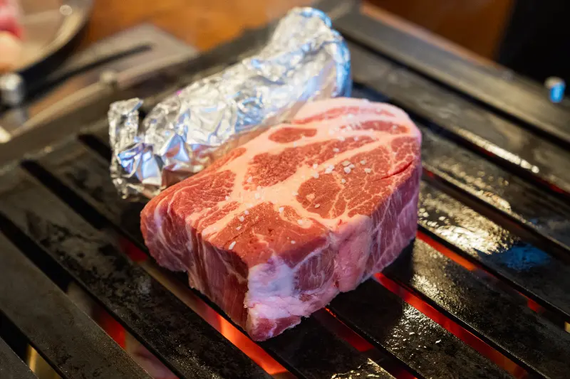 두툼한 숙성 목살