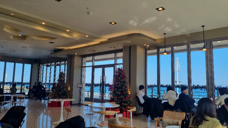 3층에서 바라본 강문해변 오션뷰