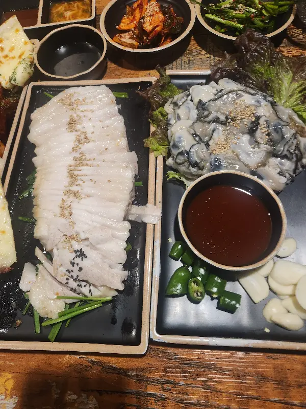 군침이 절로 도는 족발