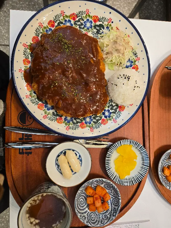 푸짐한 한 상 차림