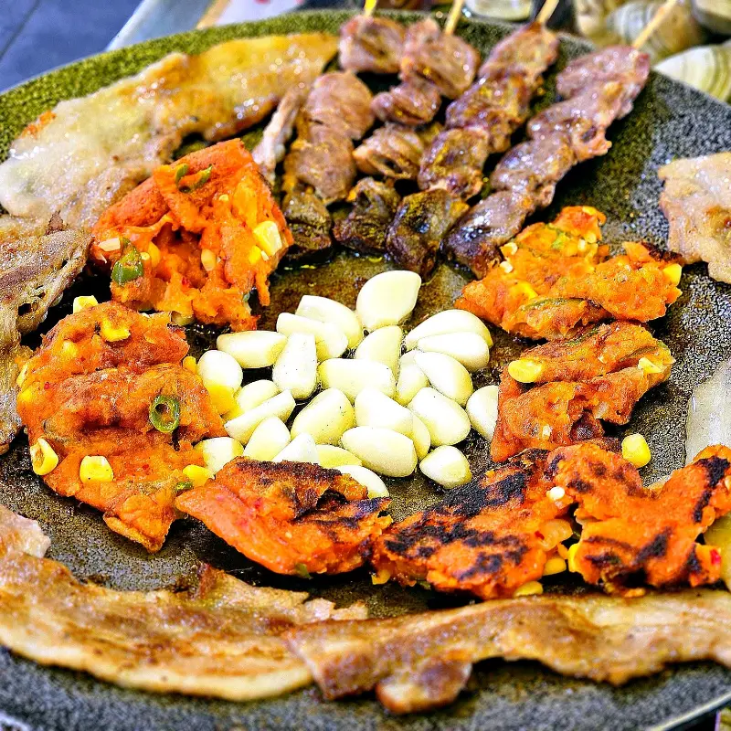 다채로운 셀프바 메뉴