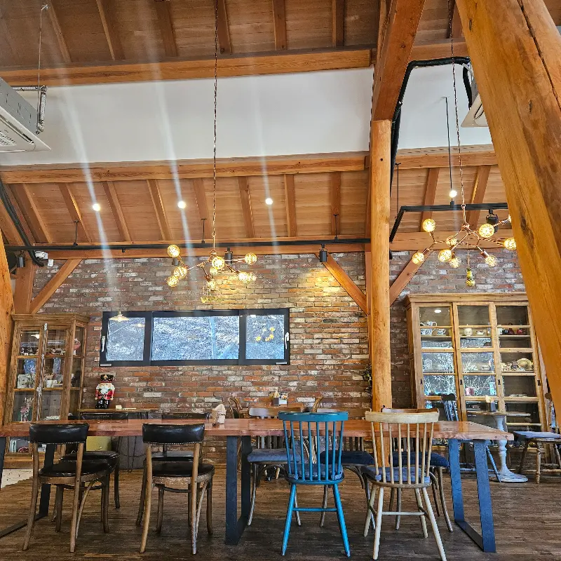 카페 내부의 모습