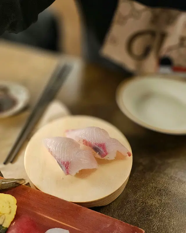 하츠야에서 즐기는 맛있는 초밥 한 상