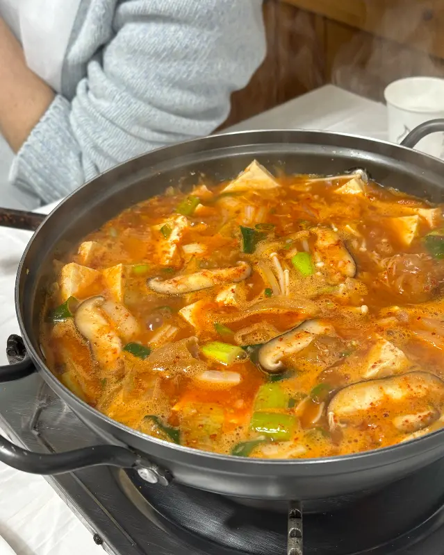 끓는 두부전골