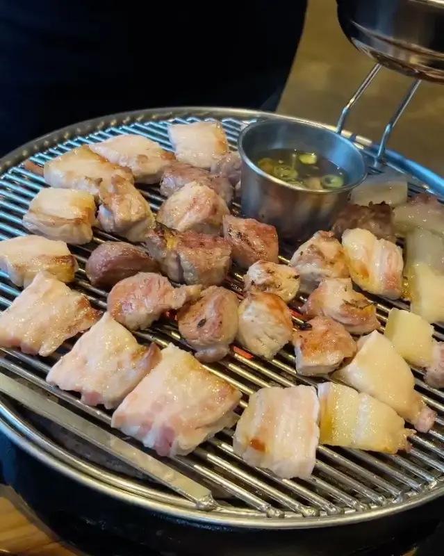 돈65 흑돼지 오겹살