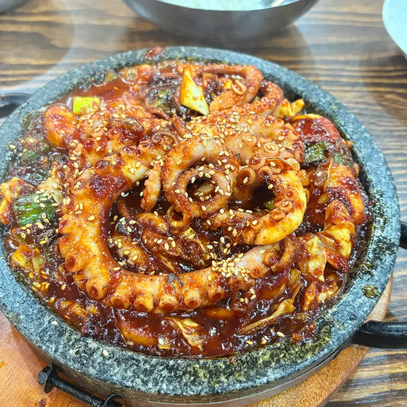 돌판낙지볶음