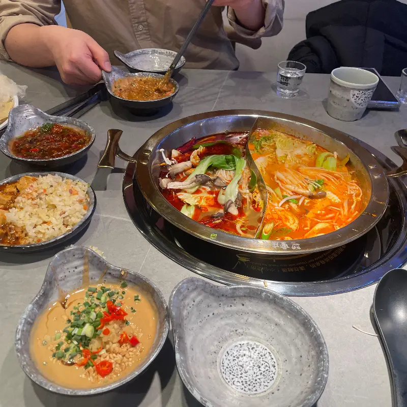 훠궈와 다양한 소스